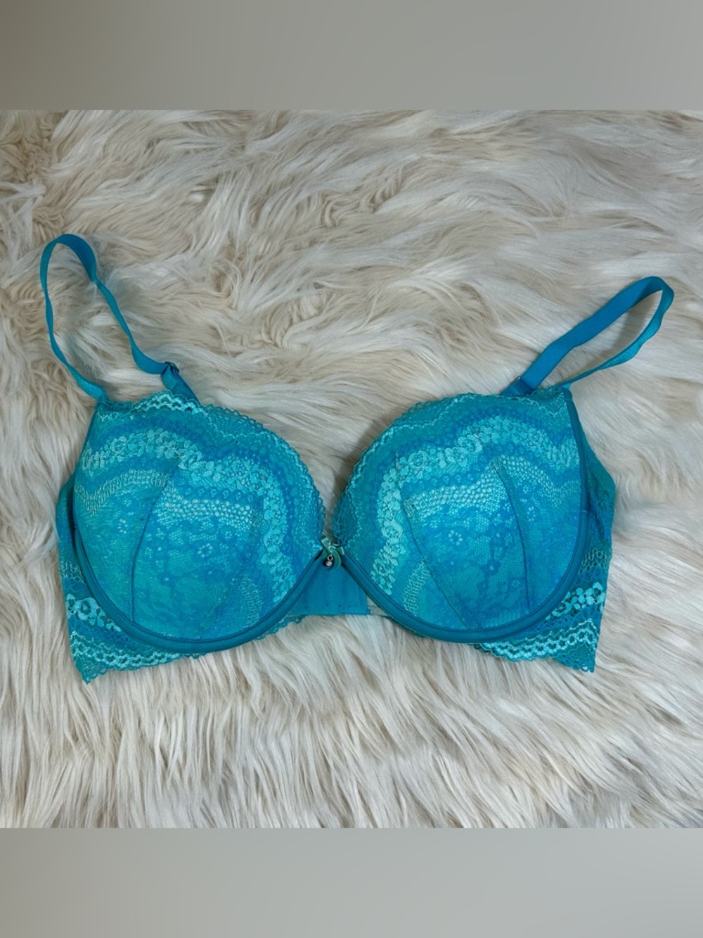 Victoria's Secret Teal Lace Underwire Bra